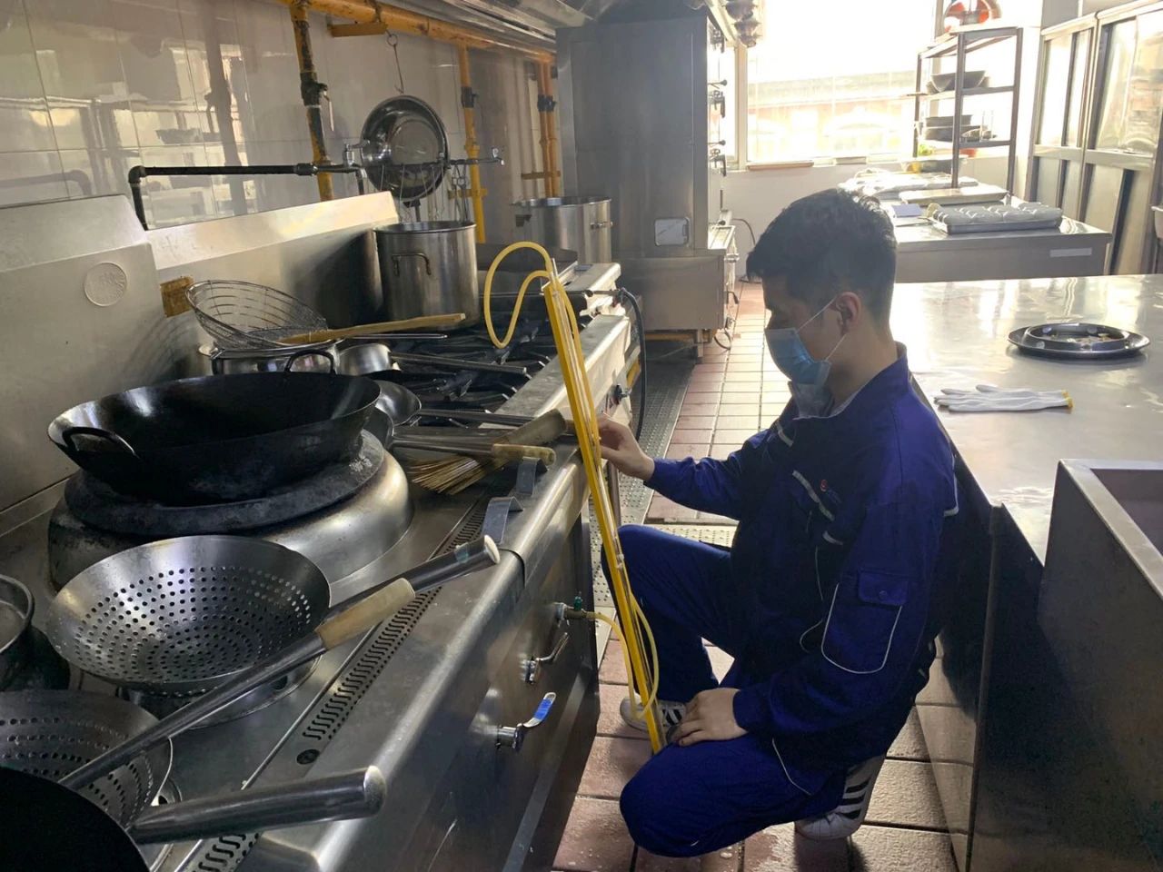 ����ȼ�����칫������...